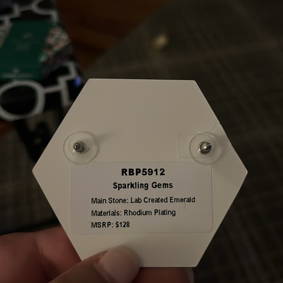 Sparkling Gems- Bomb Party earrings - Picture 2 of 2